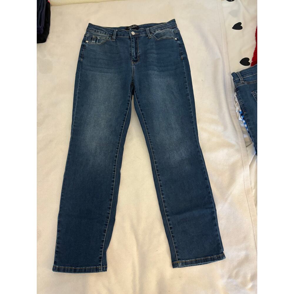 Judy Blue Los Angeles 13/31 Hi-rise straight leg Jean
